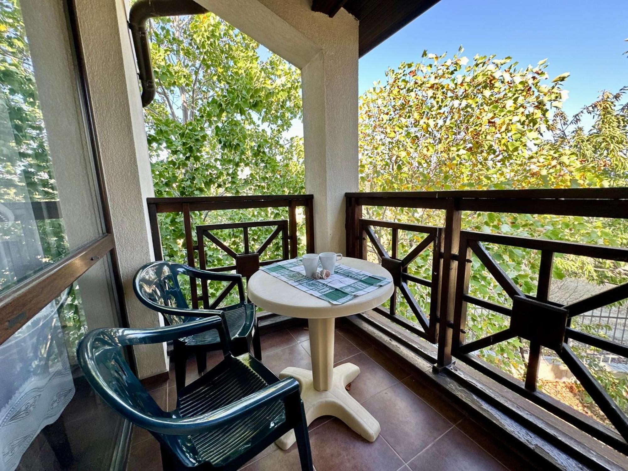 Menada Imperial Heights Villas サニービーチ エクステリア 写真