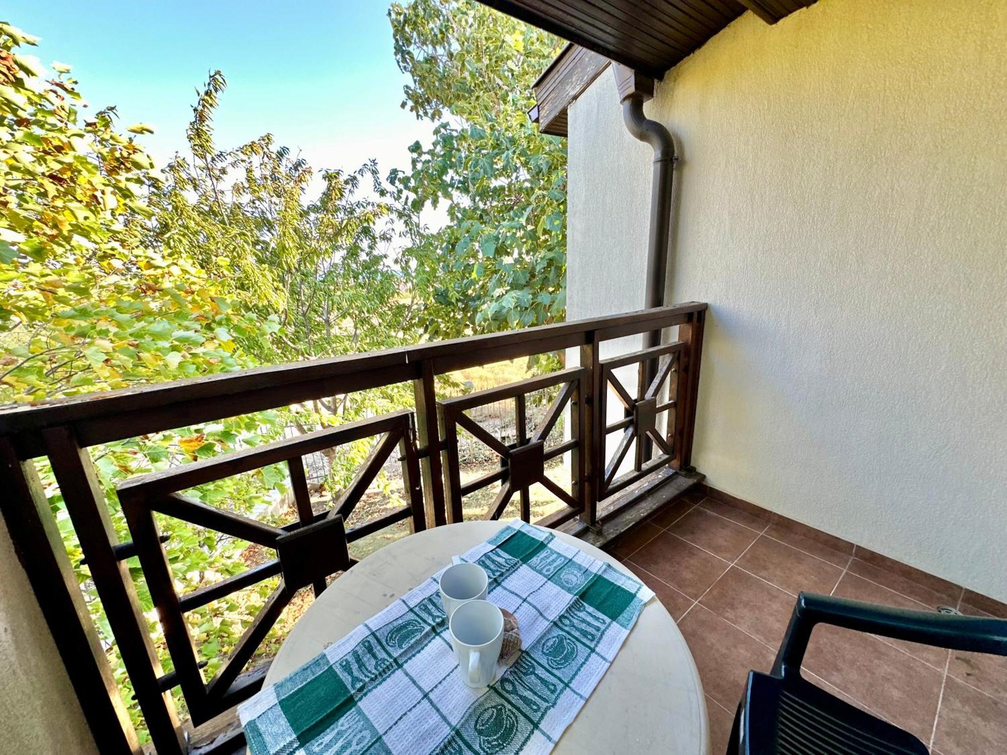 Menada Imperial Heights Villas サニービーチ エクステリア 写真