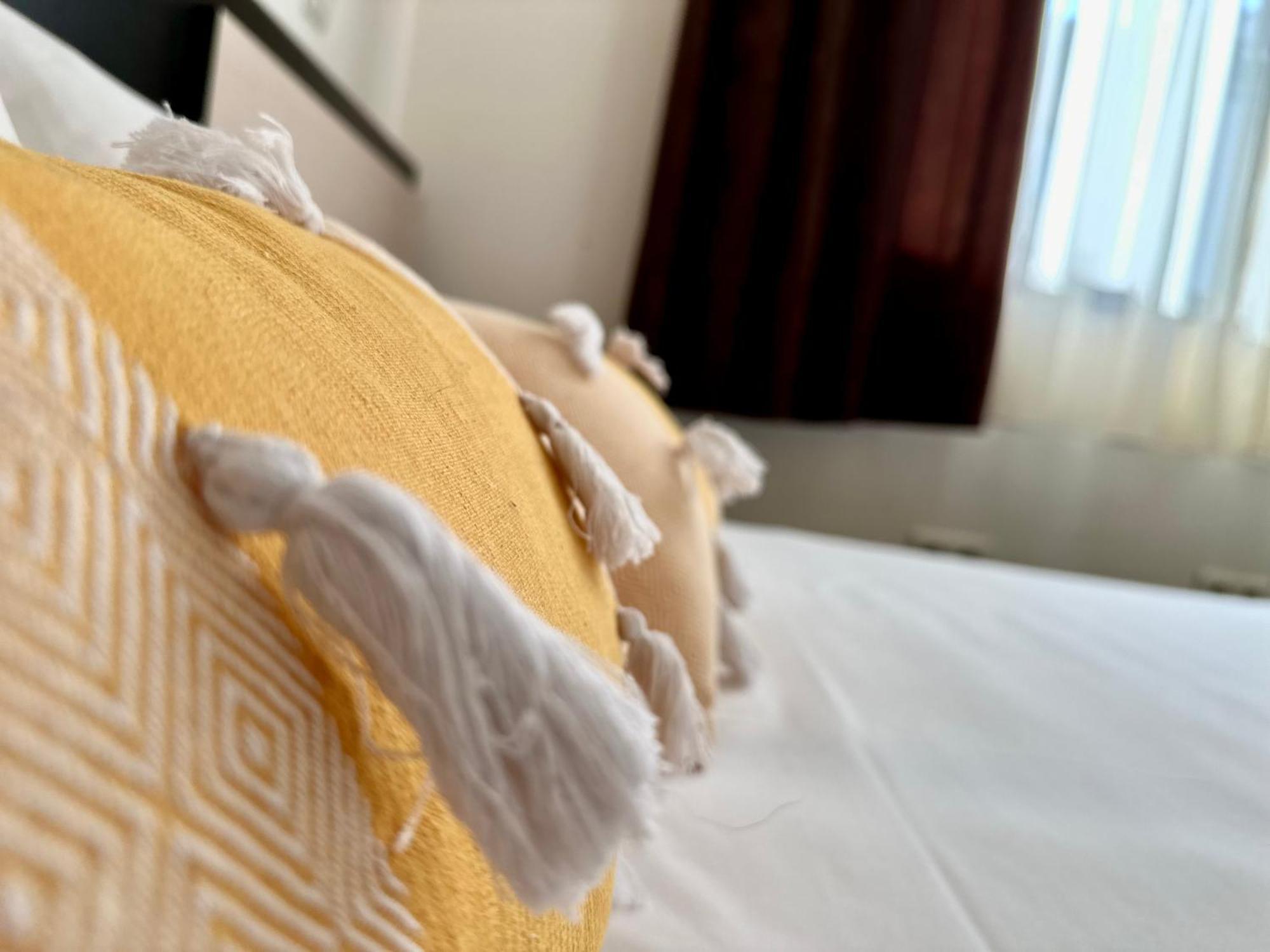 Menada Imperial Heights Villas サニービーチ エクステリア 写真